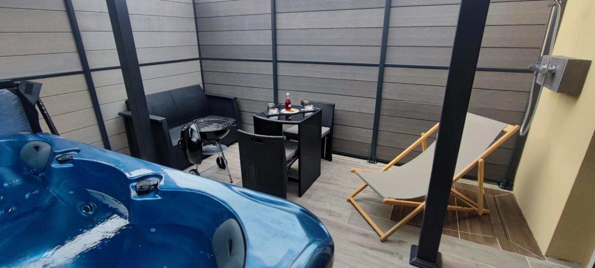 La Kaz Rhumantique Sauna And Spa Privatif La Rivière-Saint-Sauveur Kültér fotó